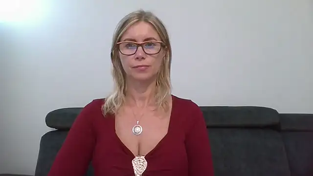 Chat XXX en directo de DoreenSexy