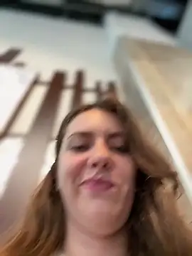 הופעת וובקאם של MariiD