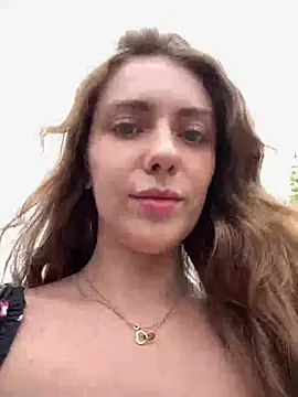 הופעת וובקאם של MariiD