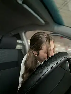 Pokazy przed kamerką – MariiD