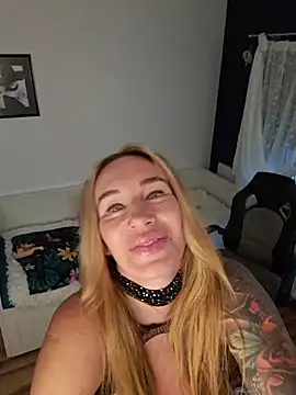 Pokazy przed kamerką – missjenn_x