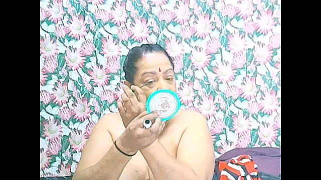 Chat +18 de matureindian ao vivo
