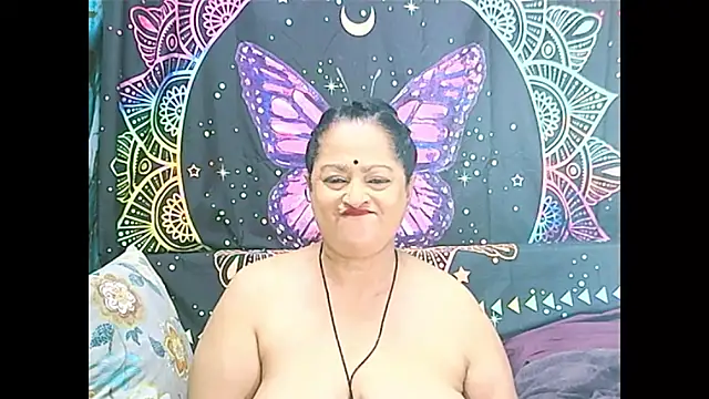 matureindian's Webcam Show