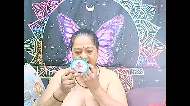 matureindian's Live XXX Chat