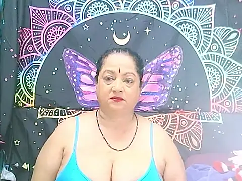 matureindian Adlı Modelin Canlı XXX Sohbeti