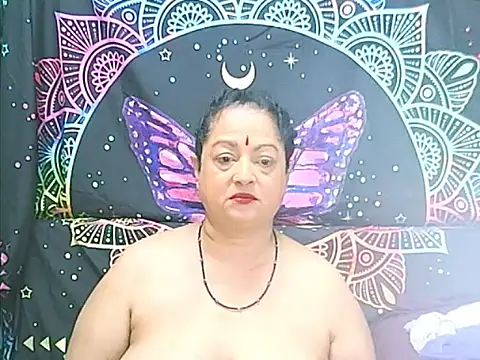 matureindian's Live XXX Chat