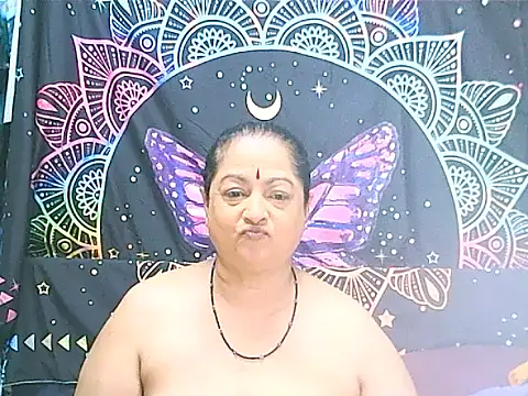 matureindian's Live XXX Chat