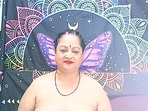 matureindian's Live XXX Chat
