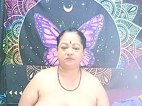 צ'אט XXX בשידור חי של matureindian