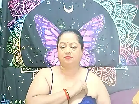 matureindian's Live XXX Chat
