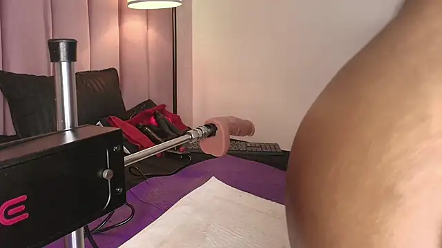 HallyBans' Webcam Show