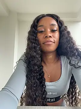 HallyBans' Live XXX Chat