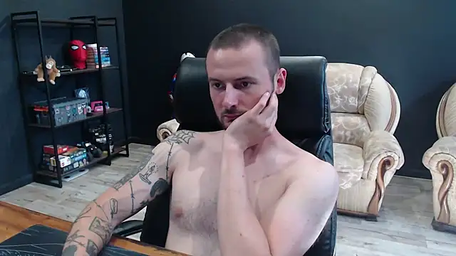 MihasikD Show in webcam