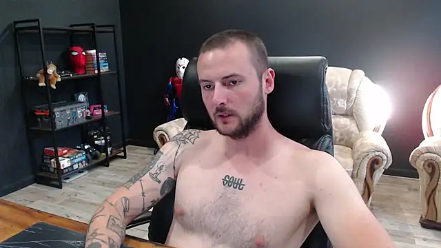 Show modela MihasikD na web-kameri