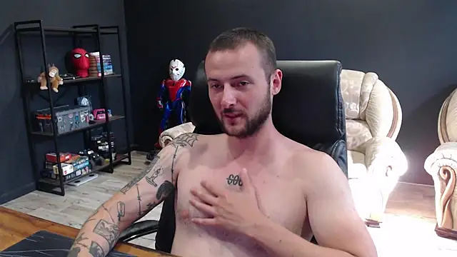 Show modela MihasikD na web-kameri