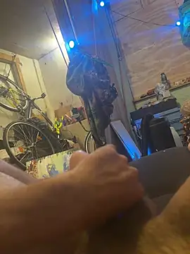 mikeylong webkamerás műsora