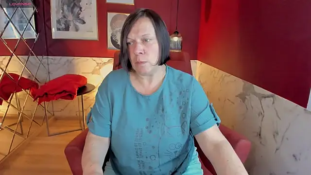 XXX chat uživo modela KellyPerfection
