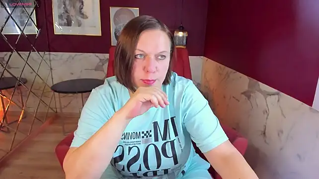 KellyPerfection Show in webcam