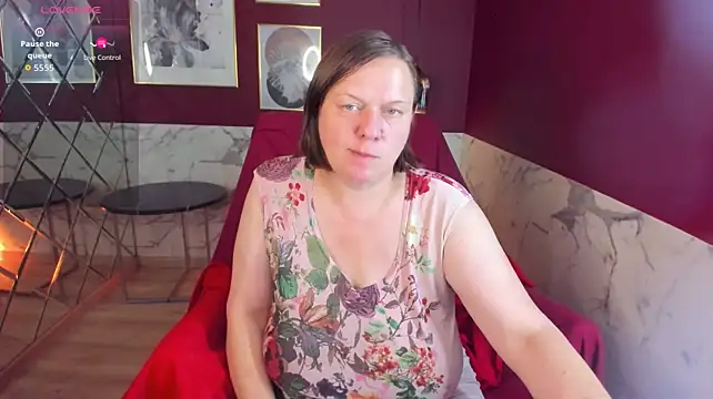 XXX chat uživo modela KellyPerfection