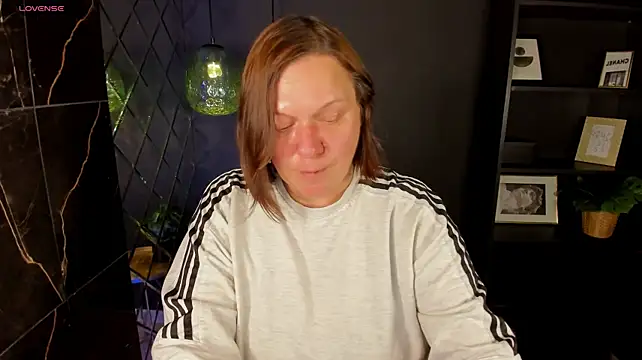 KellyPerfection Adlı Modelin Canlı XXX Sohbeti