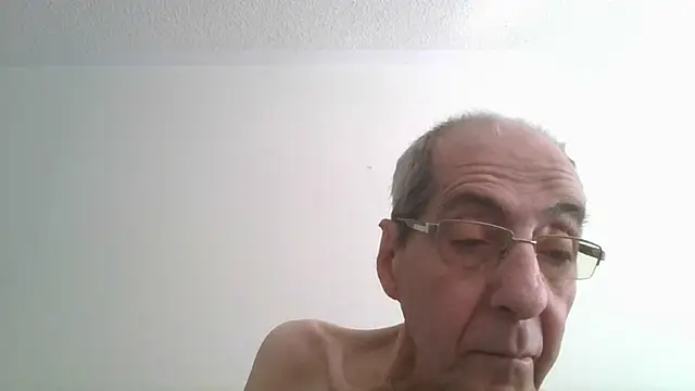 whitemilk4u Show in webcam