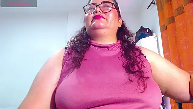 Chat XXX en directo de ashelymalefica