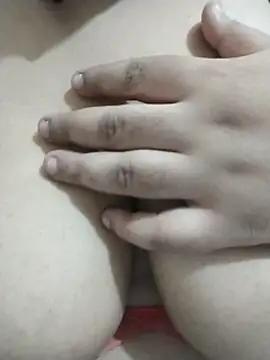 Chat +18 de Whiskey_On_Her_Lips_15 ao vivo