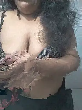 Whiskey_On_Her_Lips_15's Live XXX Chat