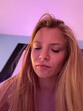 XXX chat uživo modela AnastasiaAniess