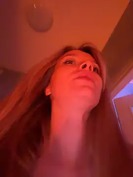 AnastasiaAniess' Live Chat Room