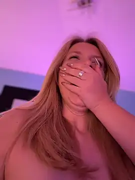 XXX chat uživo modela AnastasiaAniess