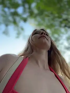 دردشة AnastasiaAniess الجنسية المباشرة