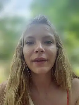 AnastasiaAniess' Live Chat Room