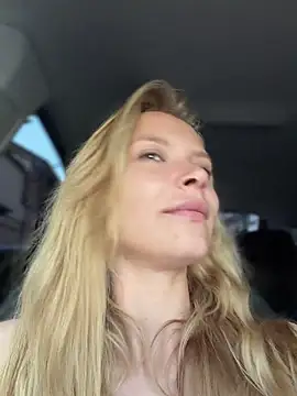 AnastasiaAniess' Live XXX Chat
