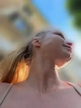 AnastasiaAniess 即時 XXX 聊天