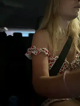 AnastasiaAniess XXX чат на живо