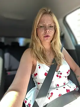 AnastasiaAniess' Live XXX Chat