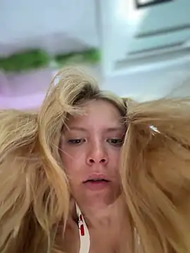 Chat +18 de AnastasiaAniess ao vivo