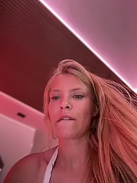 AnastasiaAniess Webcam Show