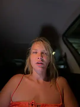 AnastasiaAniess Adlı Modelin Canlı XXX Sohbeti
