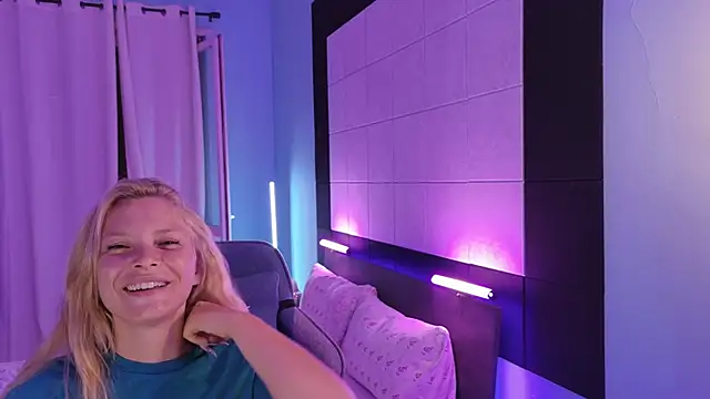 Chatroom XXX en direct de AnastasiaAniess