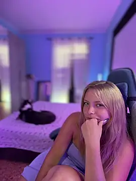 Chatroom XXX en direct de AnastasiaAniess