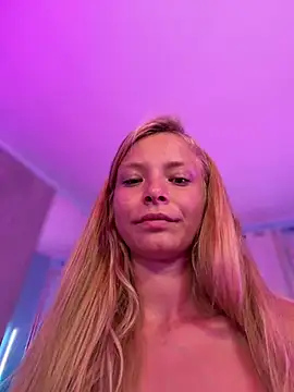 AnastasiaAniess' Live XXX Chat