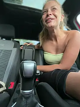 AnastasiaAniess Show in webcam