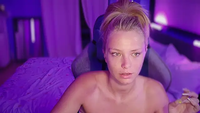 XXX chat uživo modela AnastasiaAniess