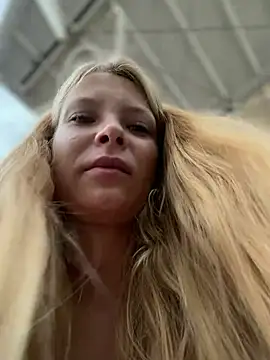 AnastasiaAniess' Live XXX Chat