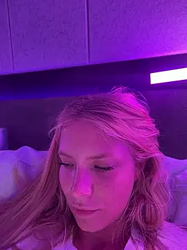 AnastasiaAniess Adlı Modelin Web Kamerası Şovu