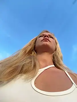 AnastasiaAniess Adlı Modelin Canlı XXX Sohbeti
