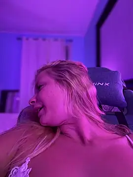 AnastasiaAniess Adlı Modelin Canlı XXX Sohbeti