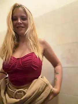 Chatroom XXX en direct de AnastasiaAniess
